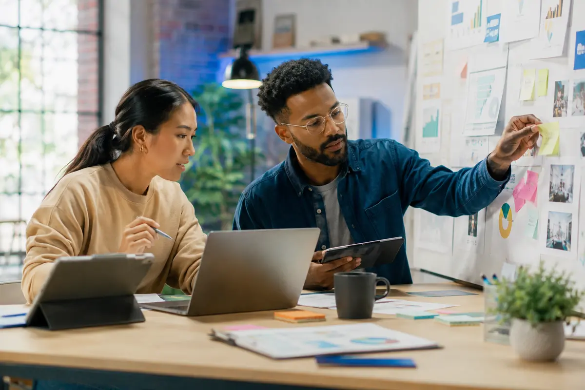 Entrepreneurs using AI tools to research customers, prototype an idea and plan a new business